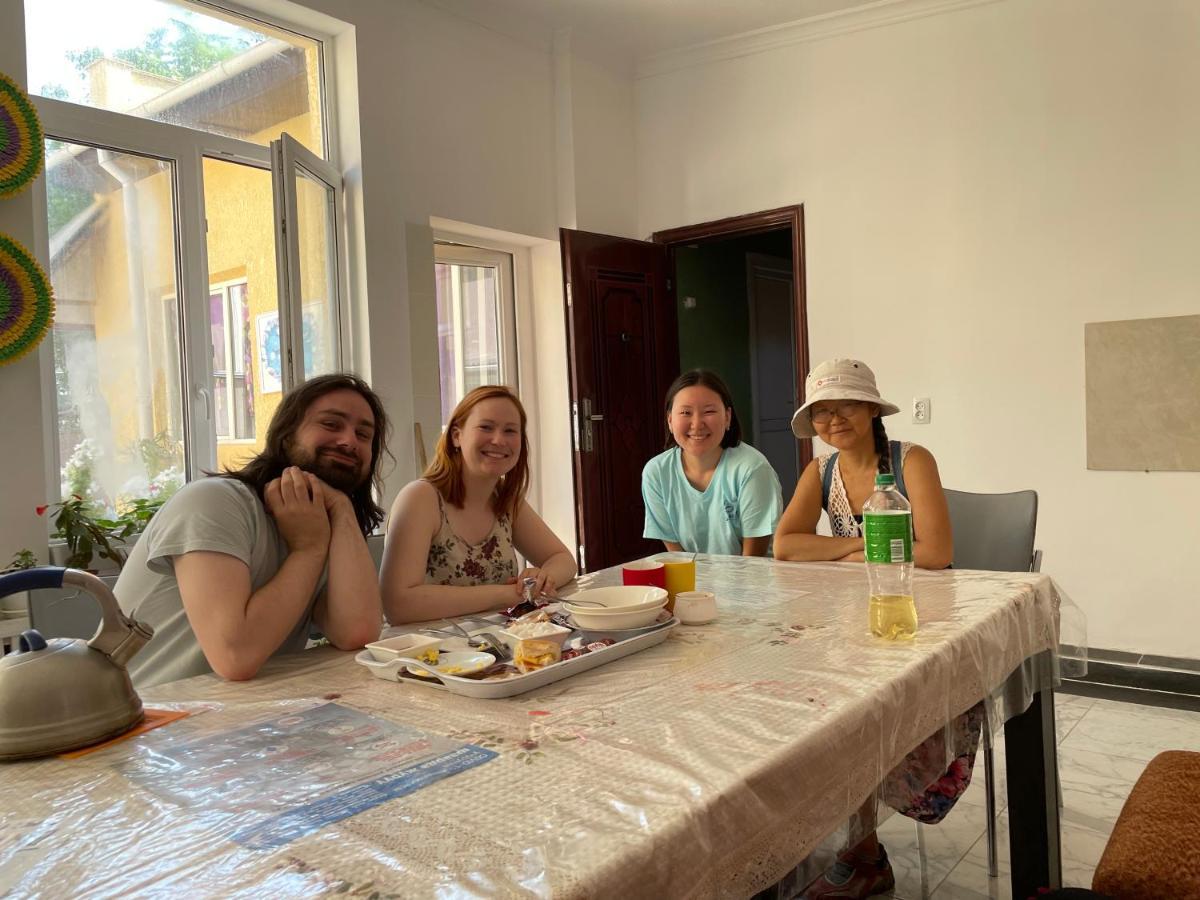 Sweet Home Hostel Μπισκέκ Εξωτερικό φωτογραφία
