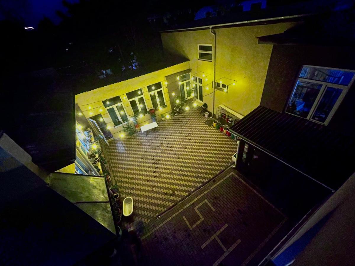 Sweet Home Hostel Μπισκέκ Εξωτερικό φωτογραφία