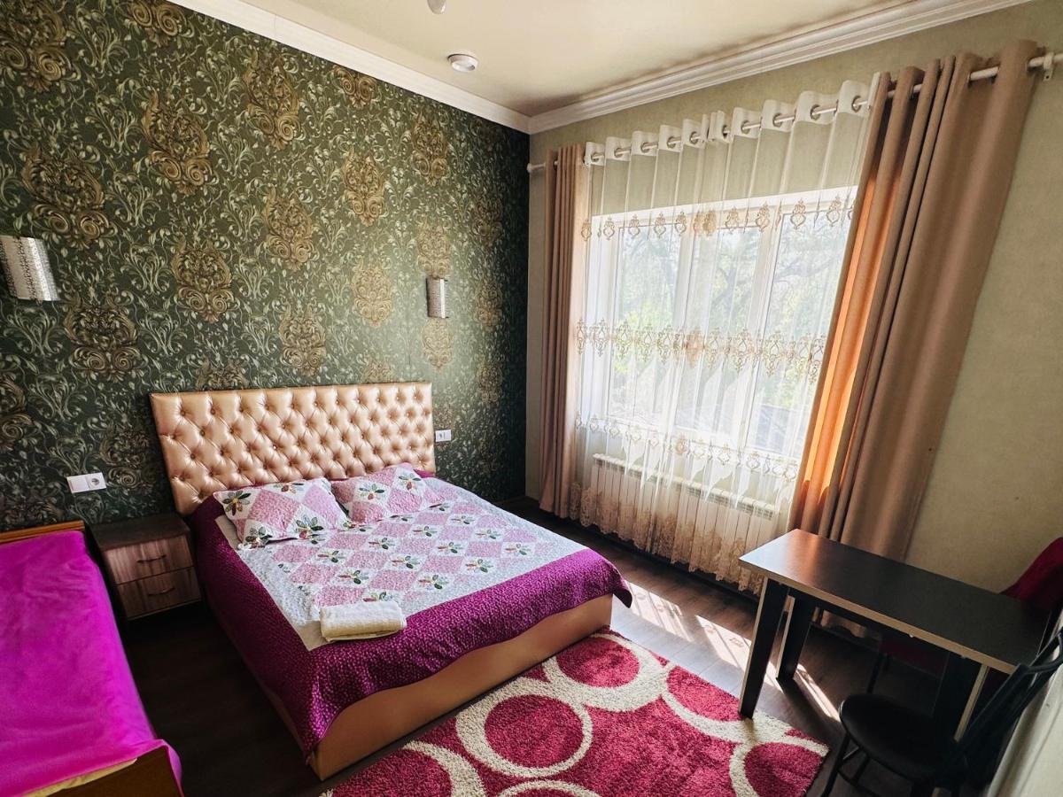 Sweet Home Hostel Μπισκέκ Εξωτερικό φωτογραφία