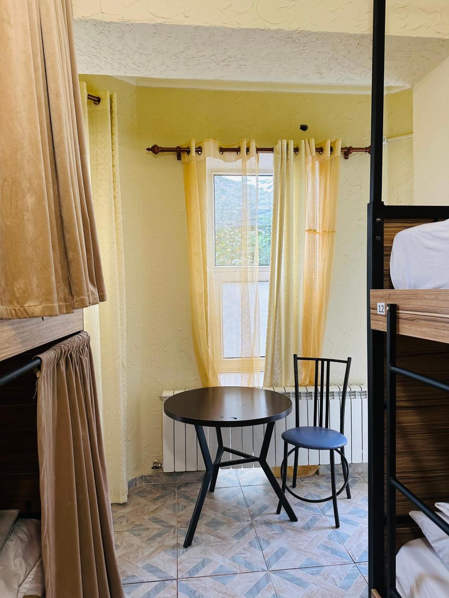 Sweet Home Hostel Μπισκέκ Εξωτερικό φωτογραφία