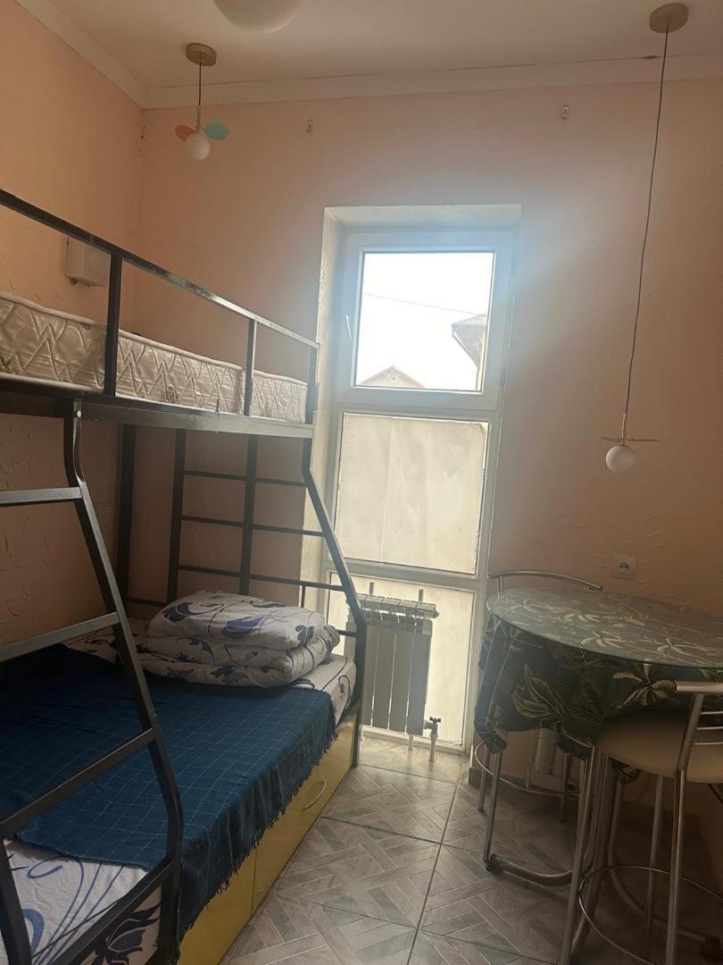 Sweet Home Hostel Μπισκέκ Δωμάτιο φωτογραφία